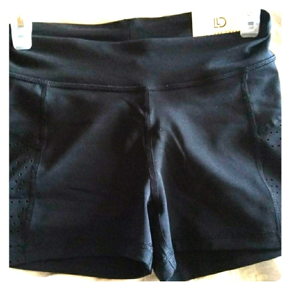 SOLD     Spandix short
